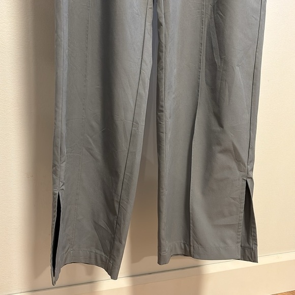 Abercrombie & Fitch Traveler Track Pants. - Picture 3 of 7